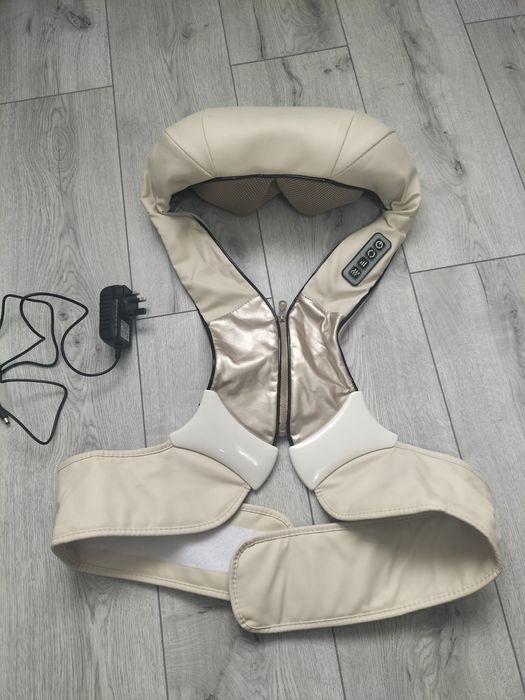 Aparat de masaj cu functie de incalzire cu infrarosu