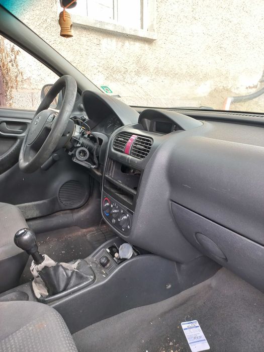 Opel Zafira-на части