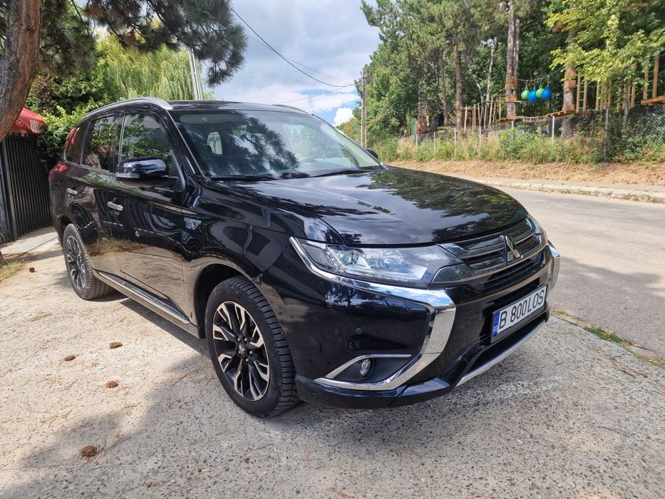 Outlander Plug-In Hibrid 83000km baterie NOUA!