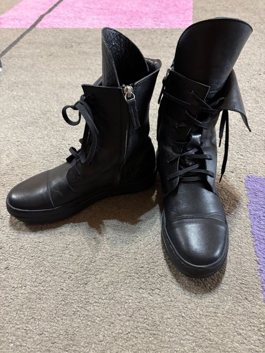 Дамски кожени боти