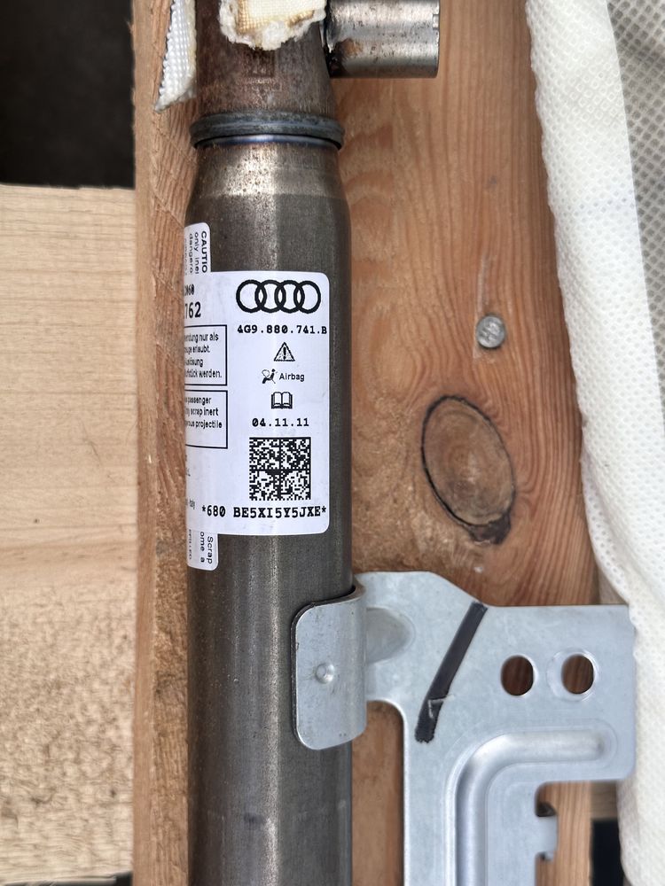 Ляв airbag завеса въздушна възгланвница AUDI A6 C7 Комби 4G9880741B