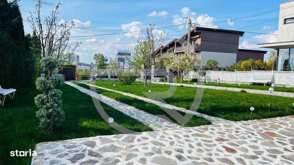 Casa cu 4 camere, 400 mp, situata in cartieurl Zorilor!