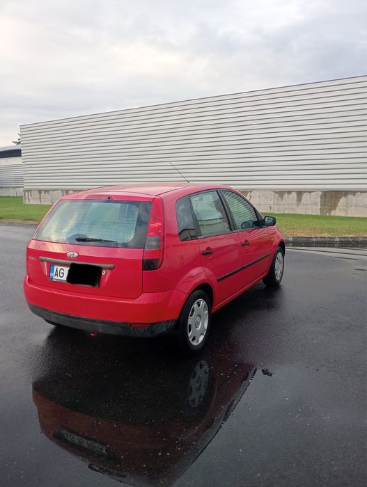 Ford fiesta benzina