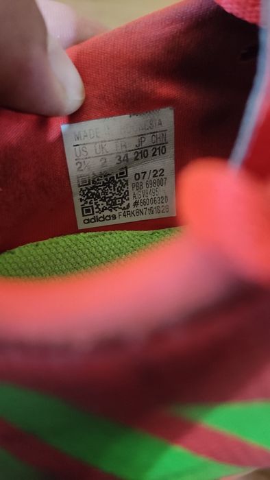 Adidas футболни стоножки 34 номер