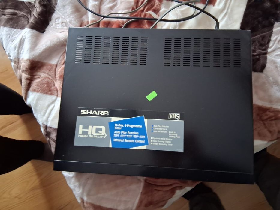 Videocasetofon (VCR)