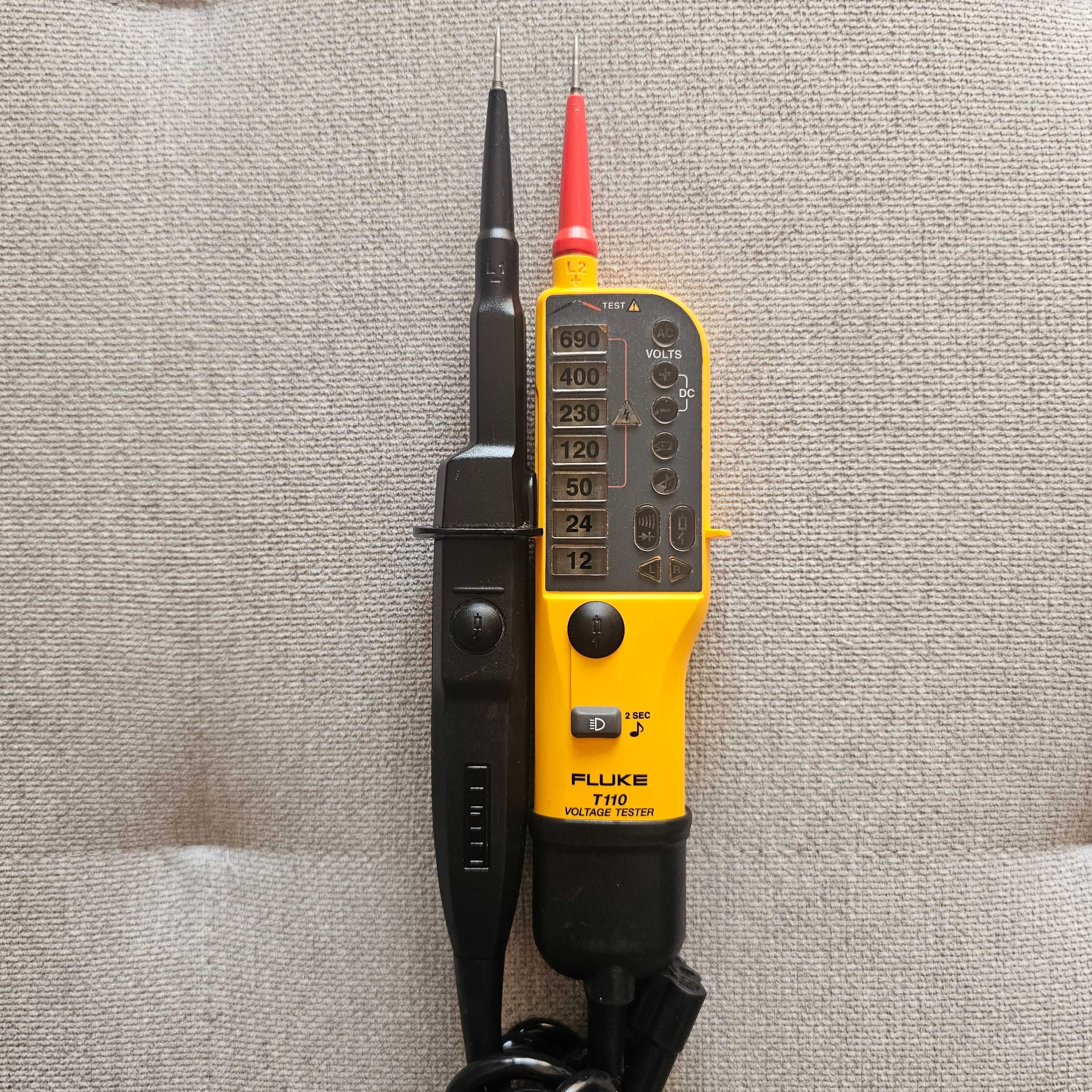 Fluke T110 двуполюсен тестер