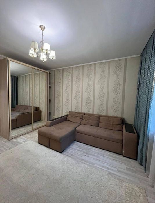 Сдам срочно квартиру на панельном