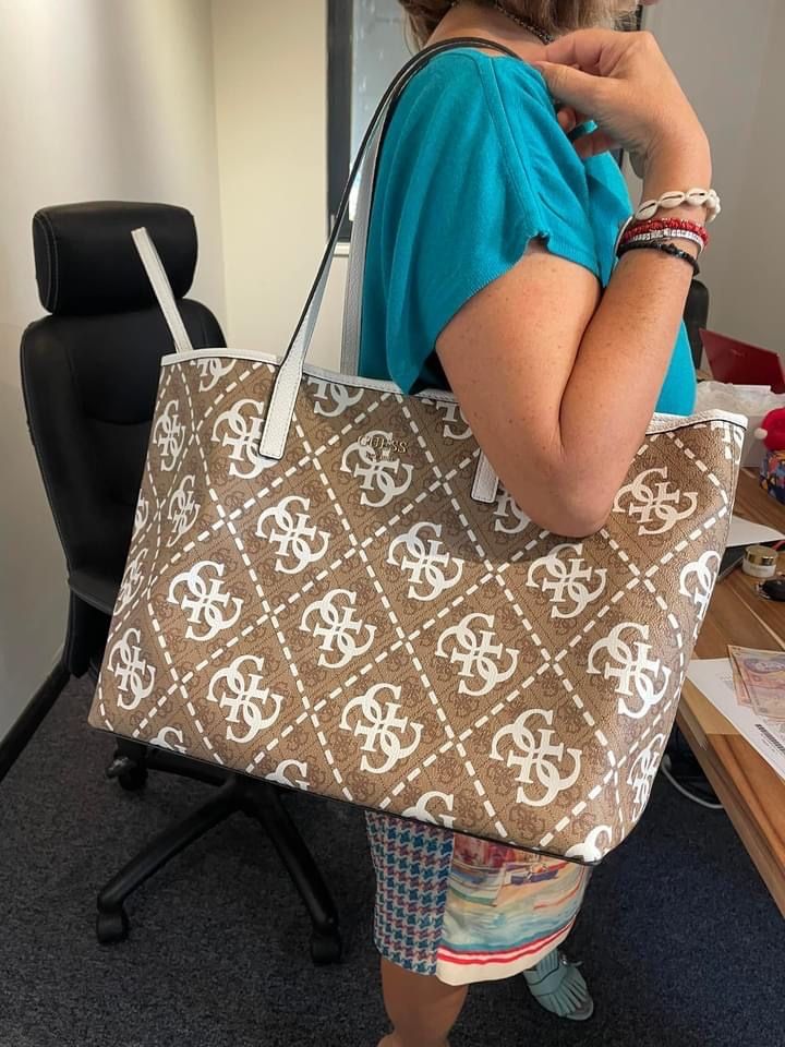 Geanta Guess noua
