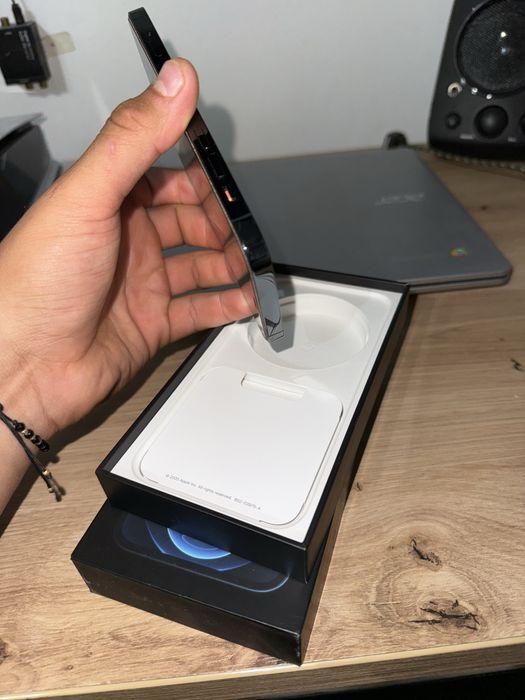 Vand iphone 12 Pro