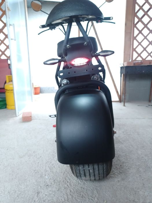 Vând scuter electric chopper 1500w