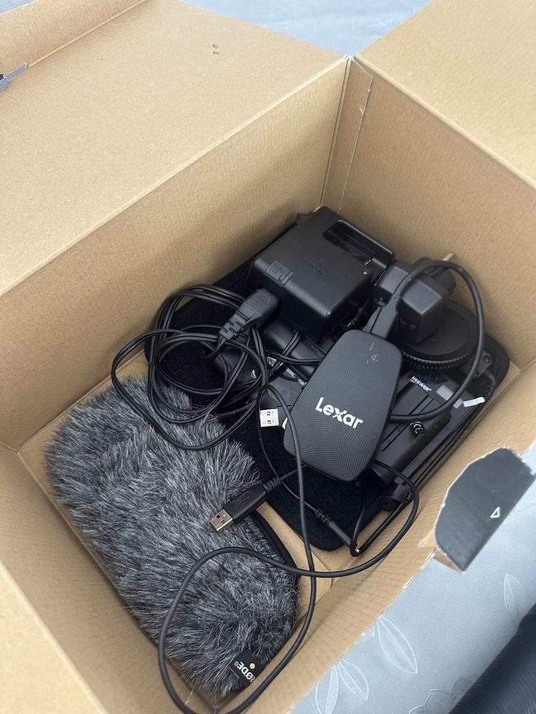 Продавам комплект Камера 4К NIKON