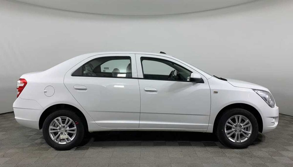 Cobalt 2024 автомат, белый