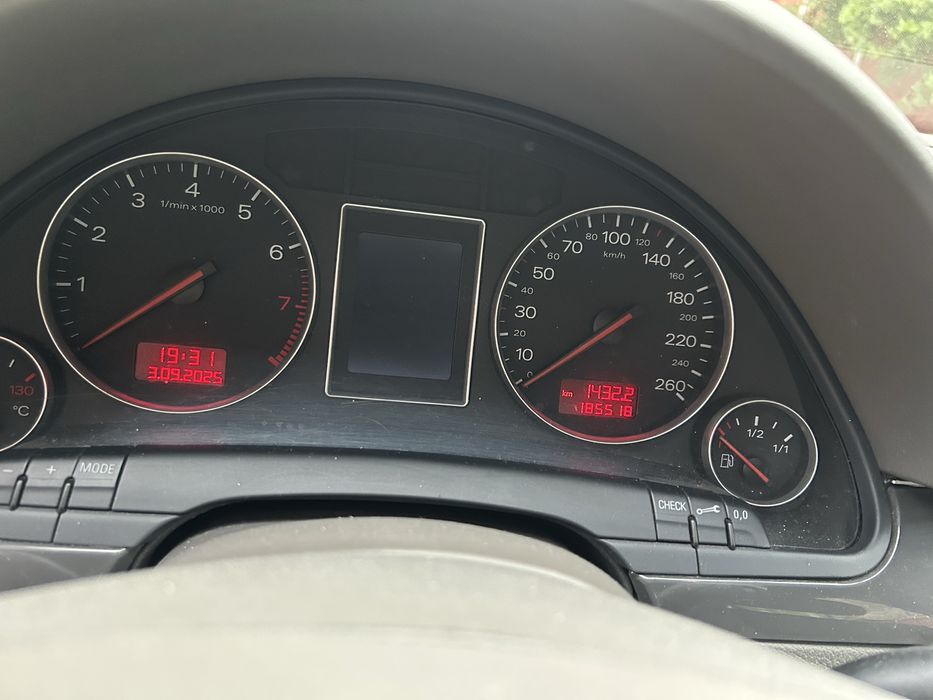 Audi A4B6 1.6 102CP