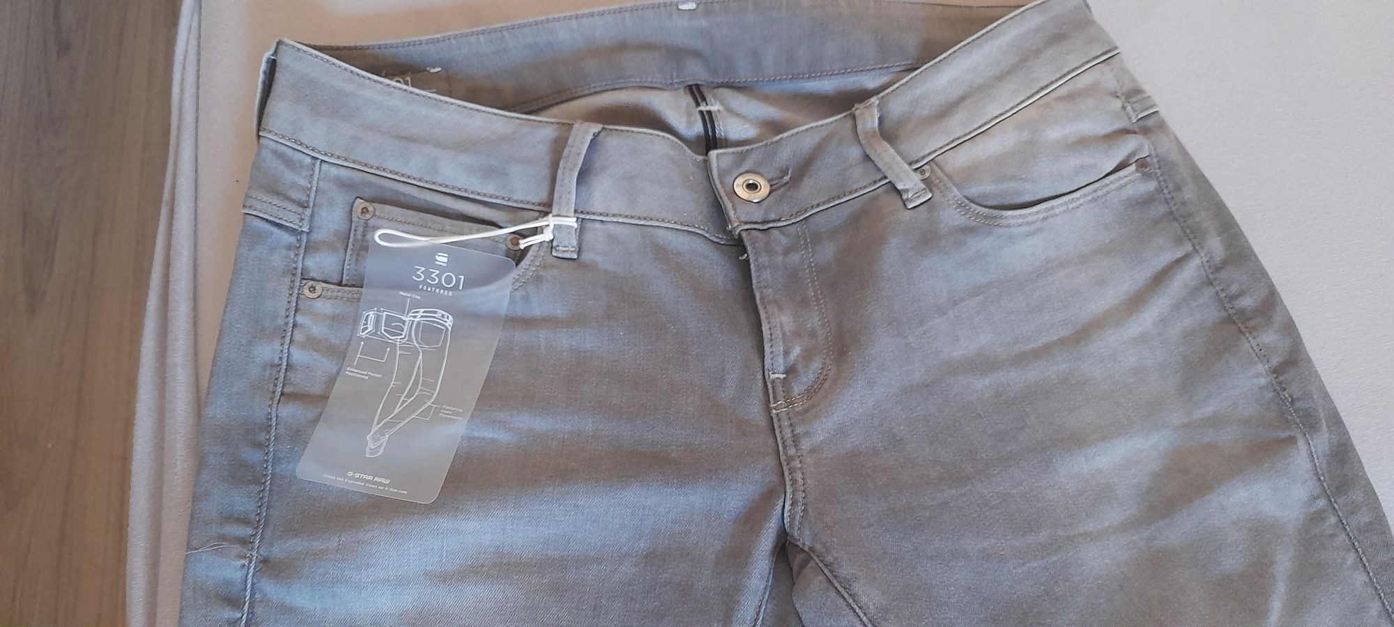 Чисто нови дънки G star raw с етикет, размер М 30/32