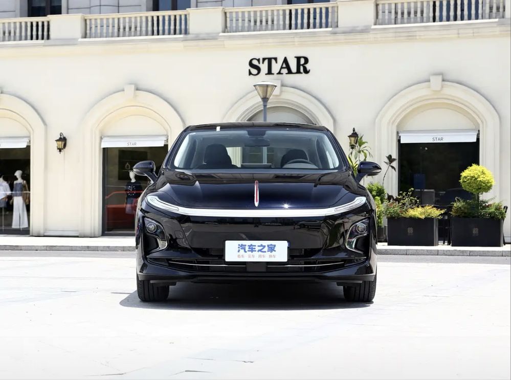 红旗 2025 Hongqi EQM5 500km restayling