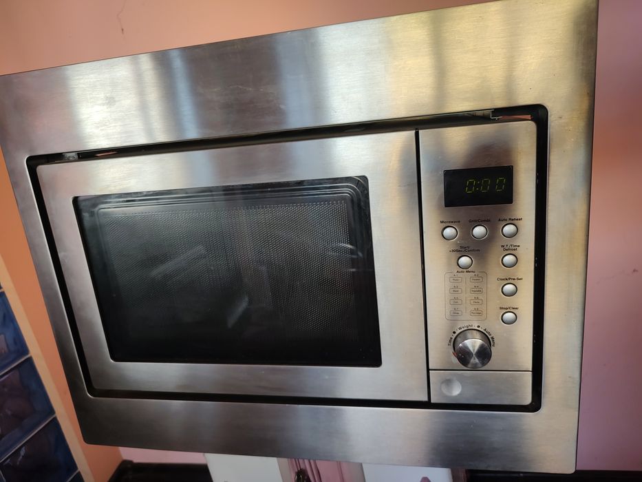 Cuptor microunde incorporabil