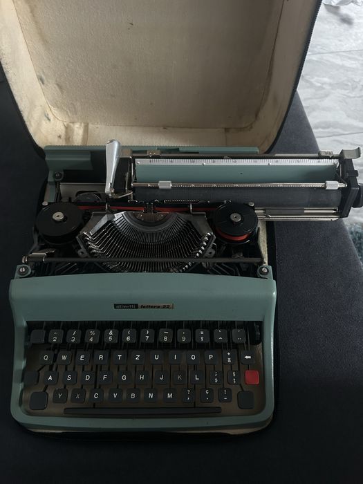 Olivetti Lettera 32