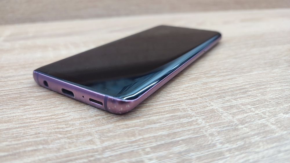 Samsung S9 Usor fisurat perfect functional