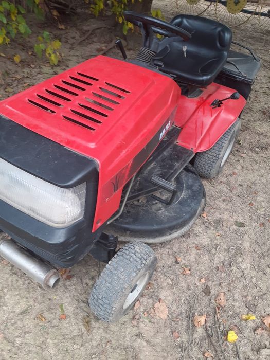 De vanzare tractoras de gazon