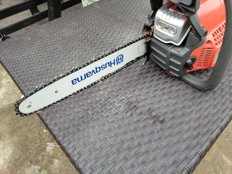 Vând 2 drujbe Husqvarna