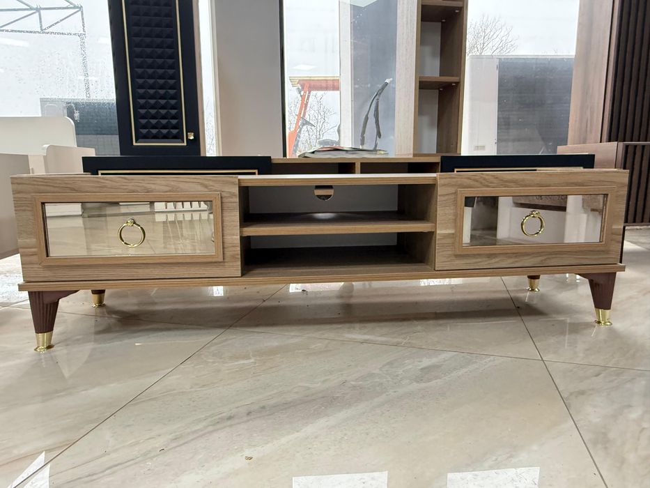 Tv стенд / секция за хол