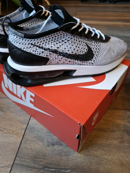 Nike Air Max Flyknit Racer-Нови Оригинални маратонки,страхотен модел!
