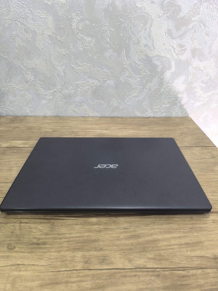 Acer Core i7 10 pakalenya sotiladi