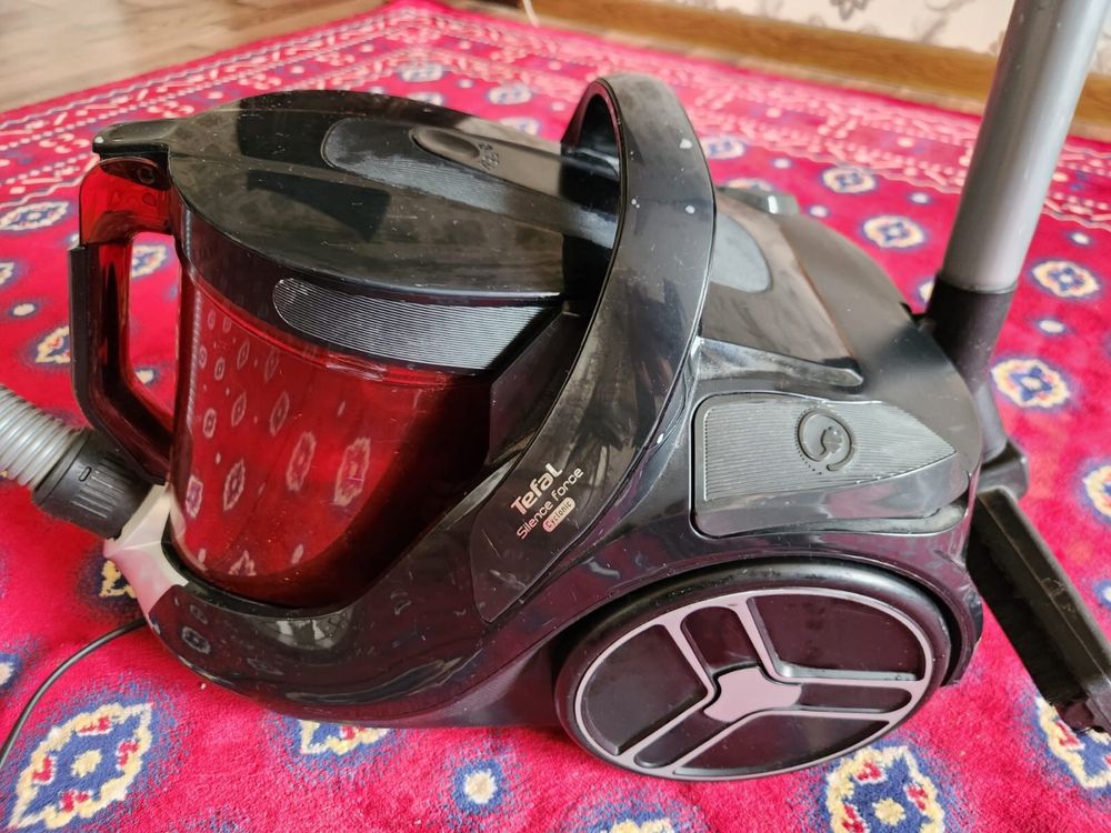 Пылесос Tefal, в отличном состоянии!!!