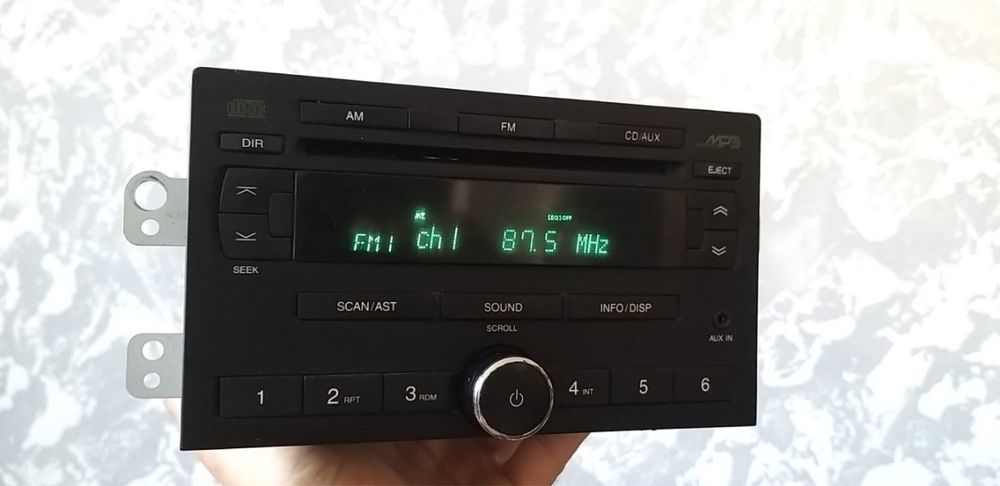 Magnitol sotiladi Nexia Lasetti