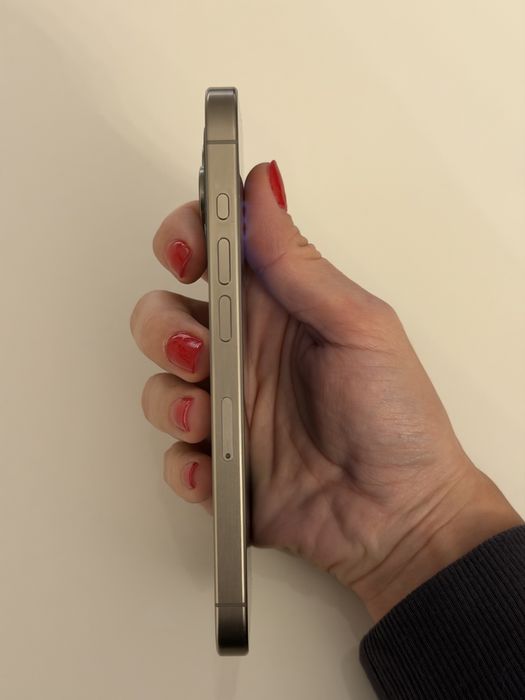 Iphone 15 Pro- Natural Titanium 256 GB