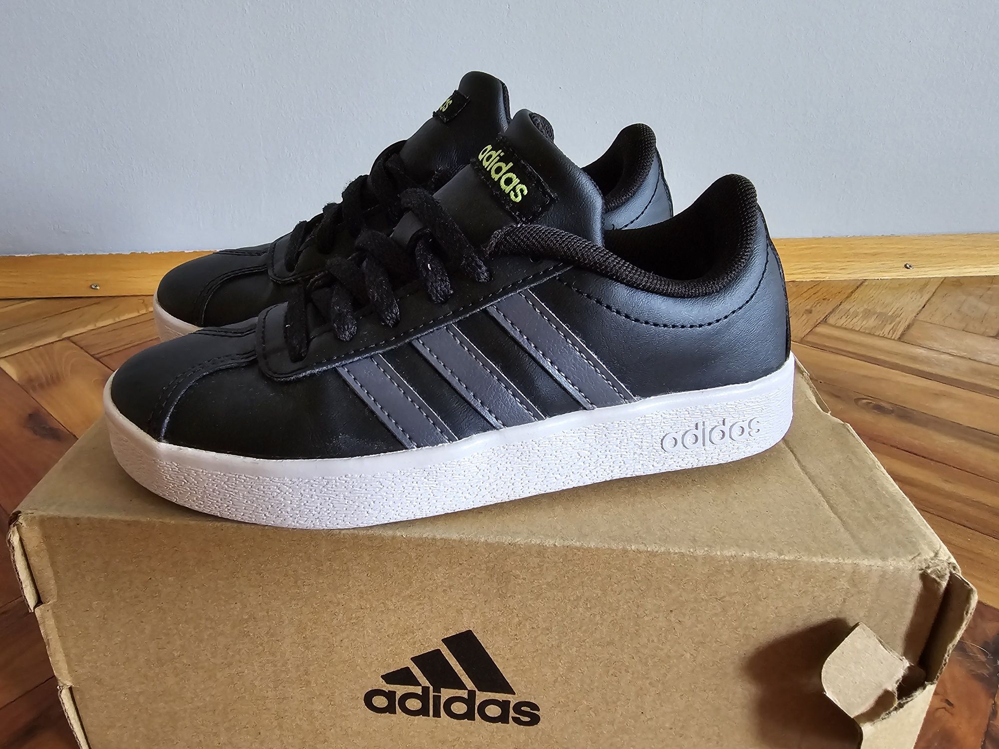 Маратонки Adidas