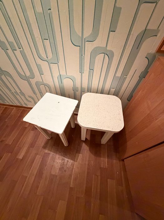 Табуретки, сразу все (4 штуки)