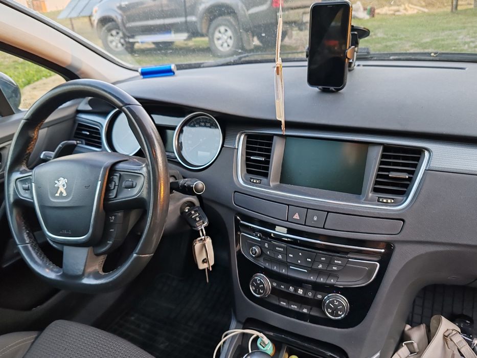 Vând Peugeot 508