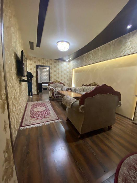 Продается 4х ком квартира, ориентир: Ц-5, 1м²