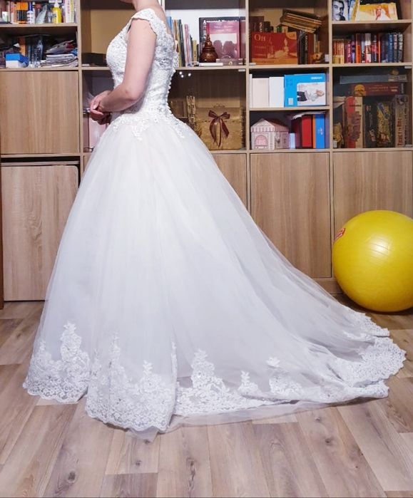 Свадебное платье, абсолютно новое