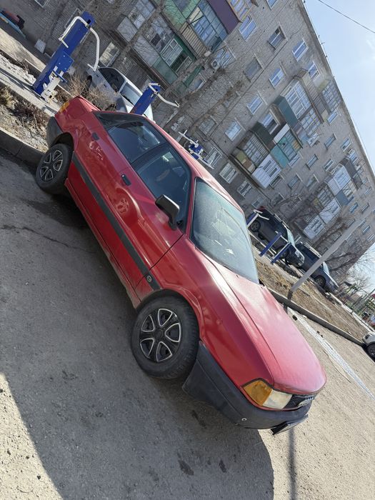Срочно Продам машину ауди 80