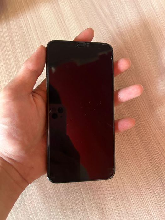 Айфон xs max в хорошем состоянии