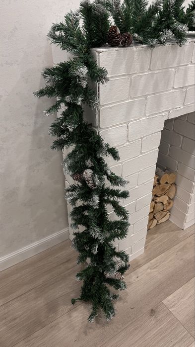 Хвойная гирлянда новая 2.7м