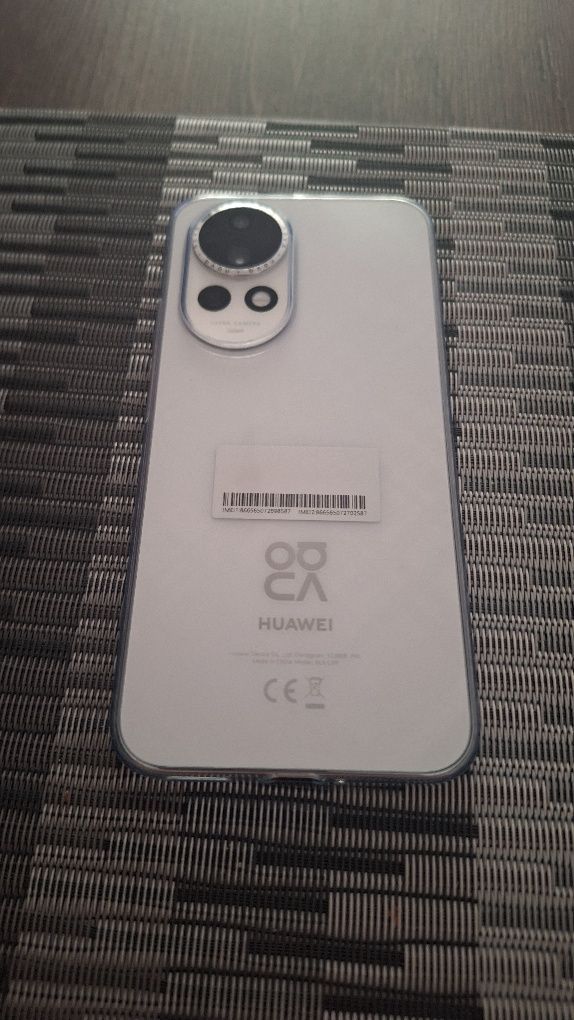 Телефон Huawei NOVA 13