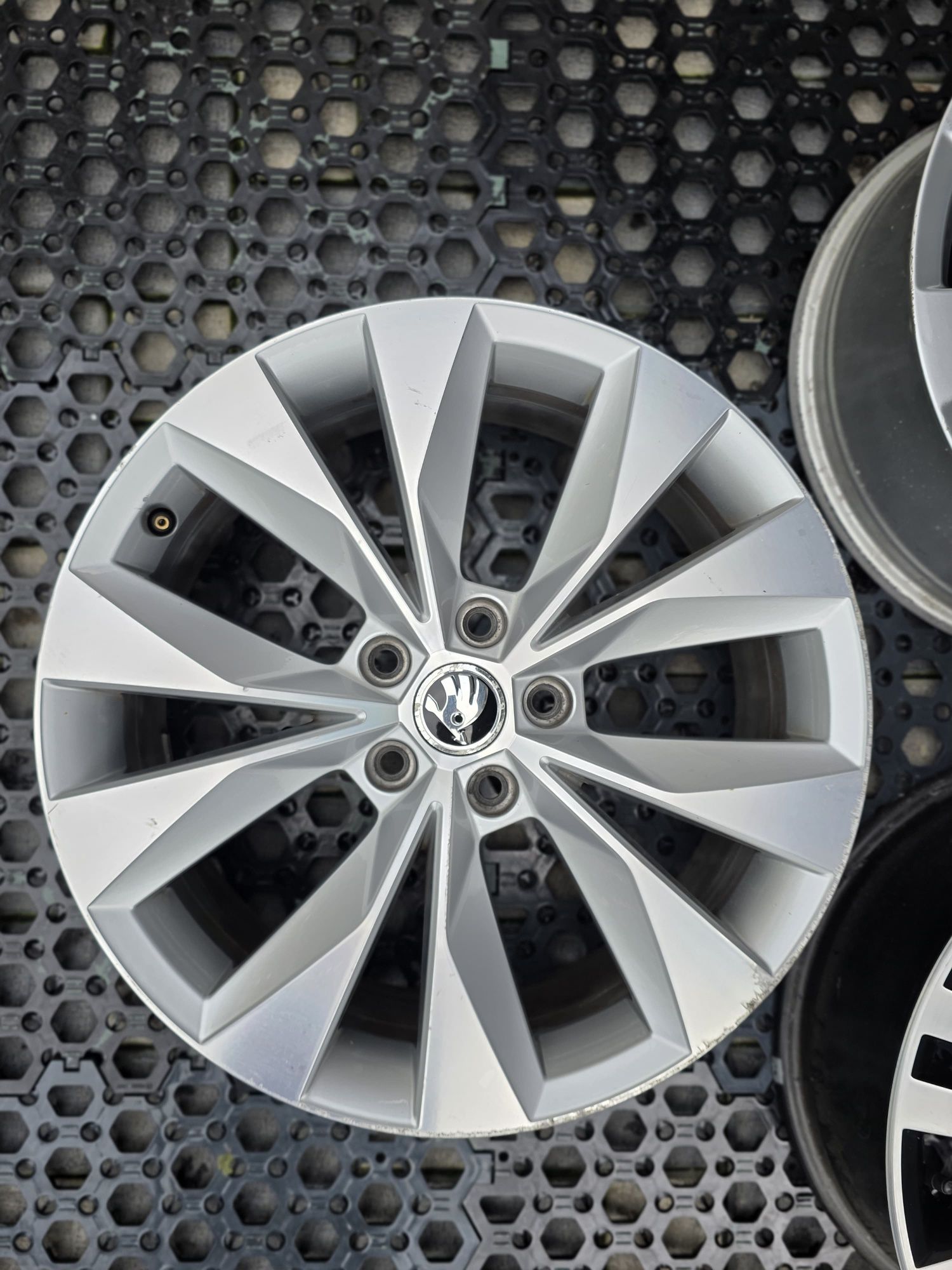 Janta r18 rezerva Skoda 5x112, 8J, ET44