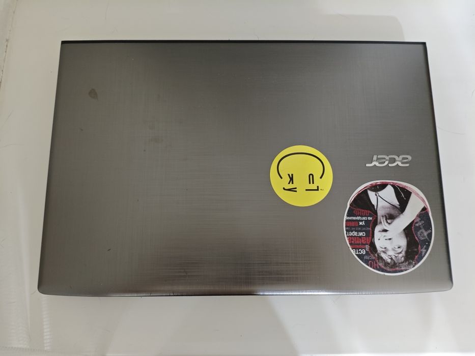 Продам старый ноутбук