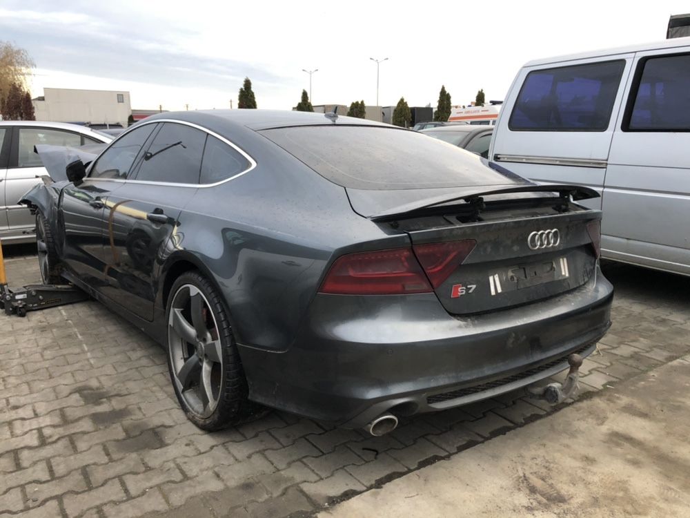 Dezmembrez audi A7 4G C7 Sline 313 cp BiTdi CGQB turbo inectoare usi