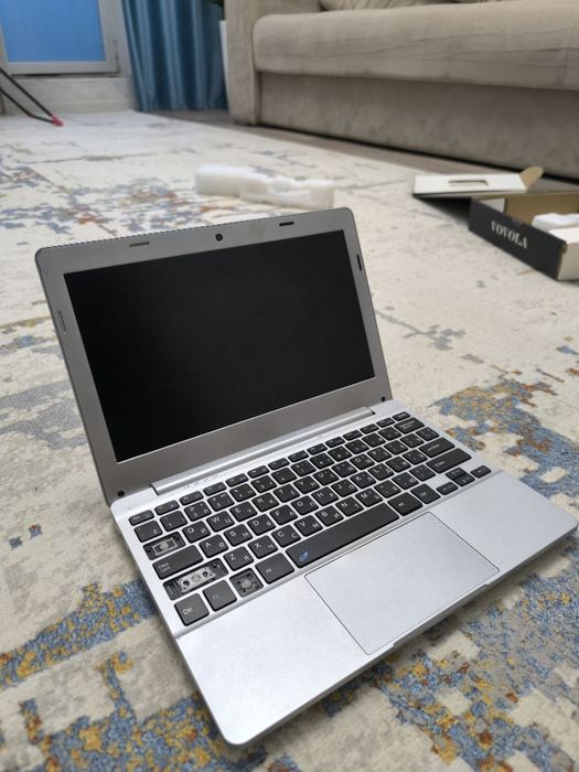 Продаю нерабочий ноутбук VOVOLA офисный на запчасти или же на восстано