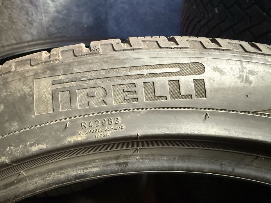 Pirelli 285/40/22