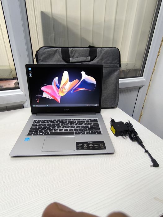 Ноутбук Acer Aspire состояния новый