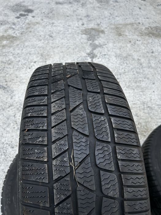 4бр Зимни гуми Continental 225/50R18