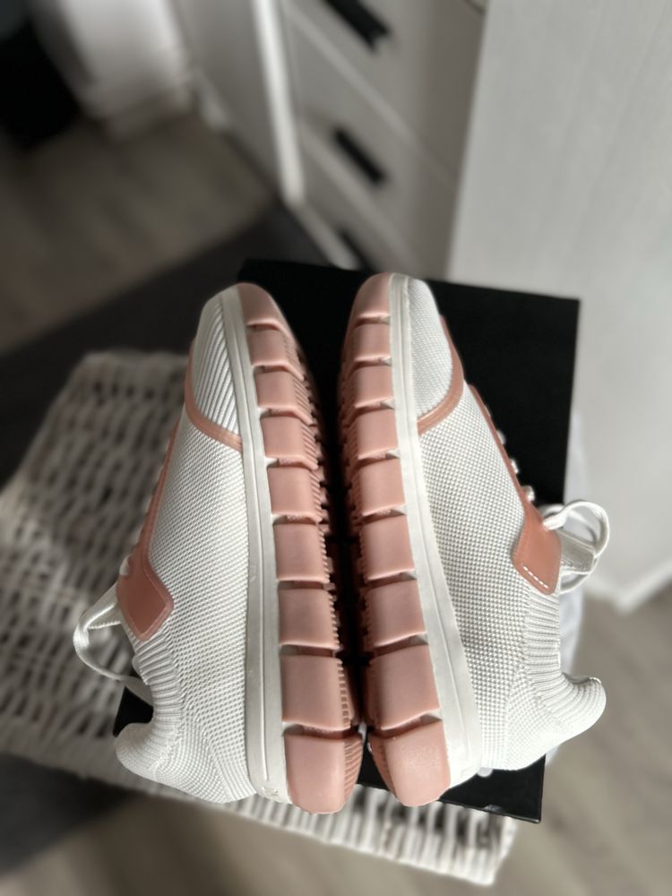Sneackers Love Moschino