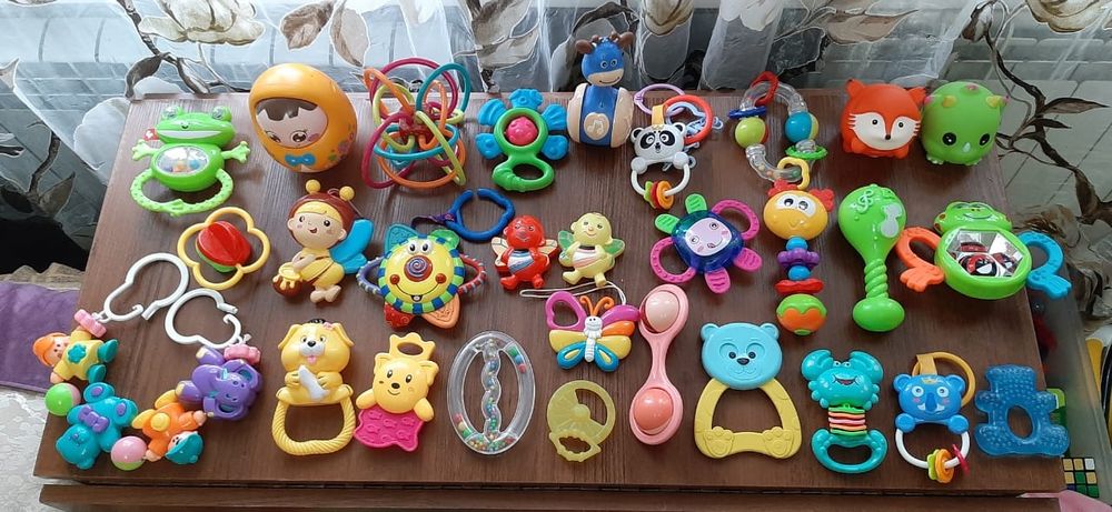 Игрушки для ребенка пакет