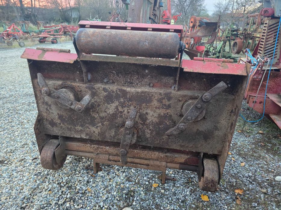 Tocatoare in tiranti la tractor elicopter cu 3 cutite de 120 cm piese