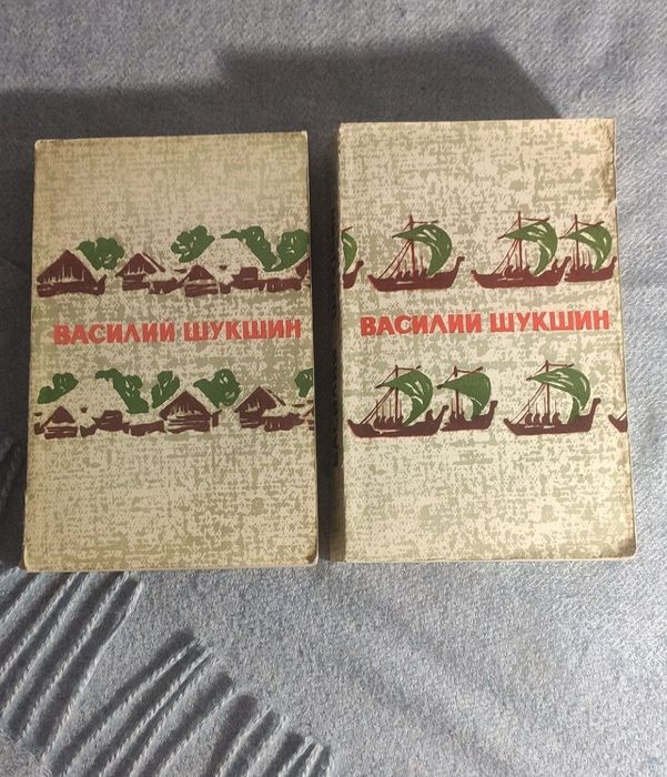 Книги. Продаю много книг